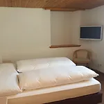 فندق Wellnesshotel Liun 3*