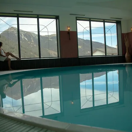 Wellnesshotel Liun Hotell