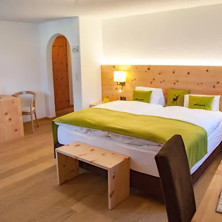 Wellnesshotel Liun Otel 3*